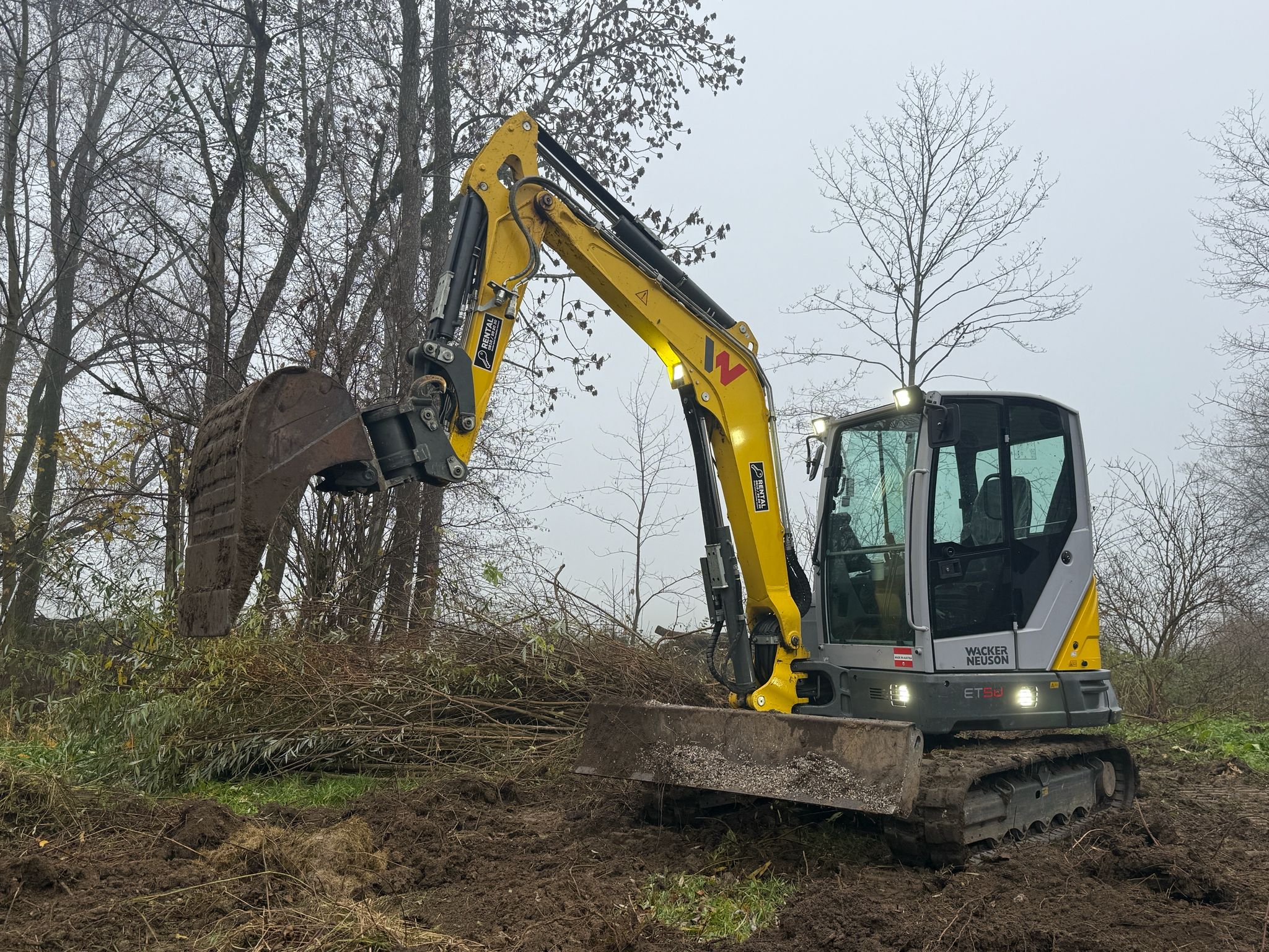 Bagger im Einsatz – groß